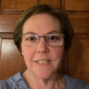 Meet your Posher, Elizabeth